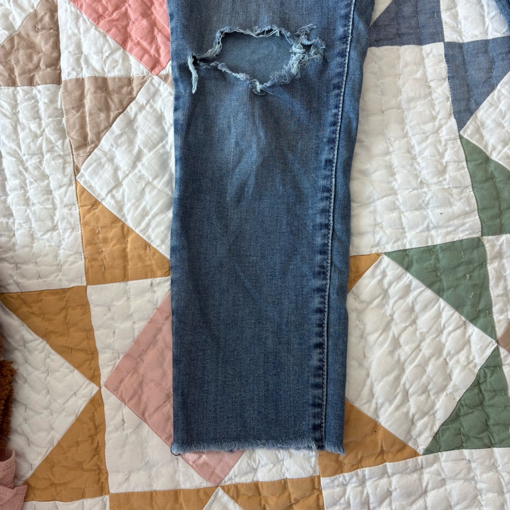 Levis Distressed Cropped Slimming Skinny 311 Jeans - Picture 4 of 4